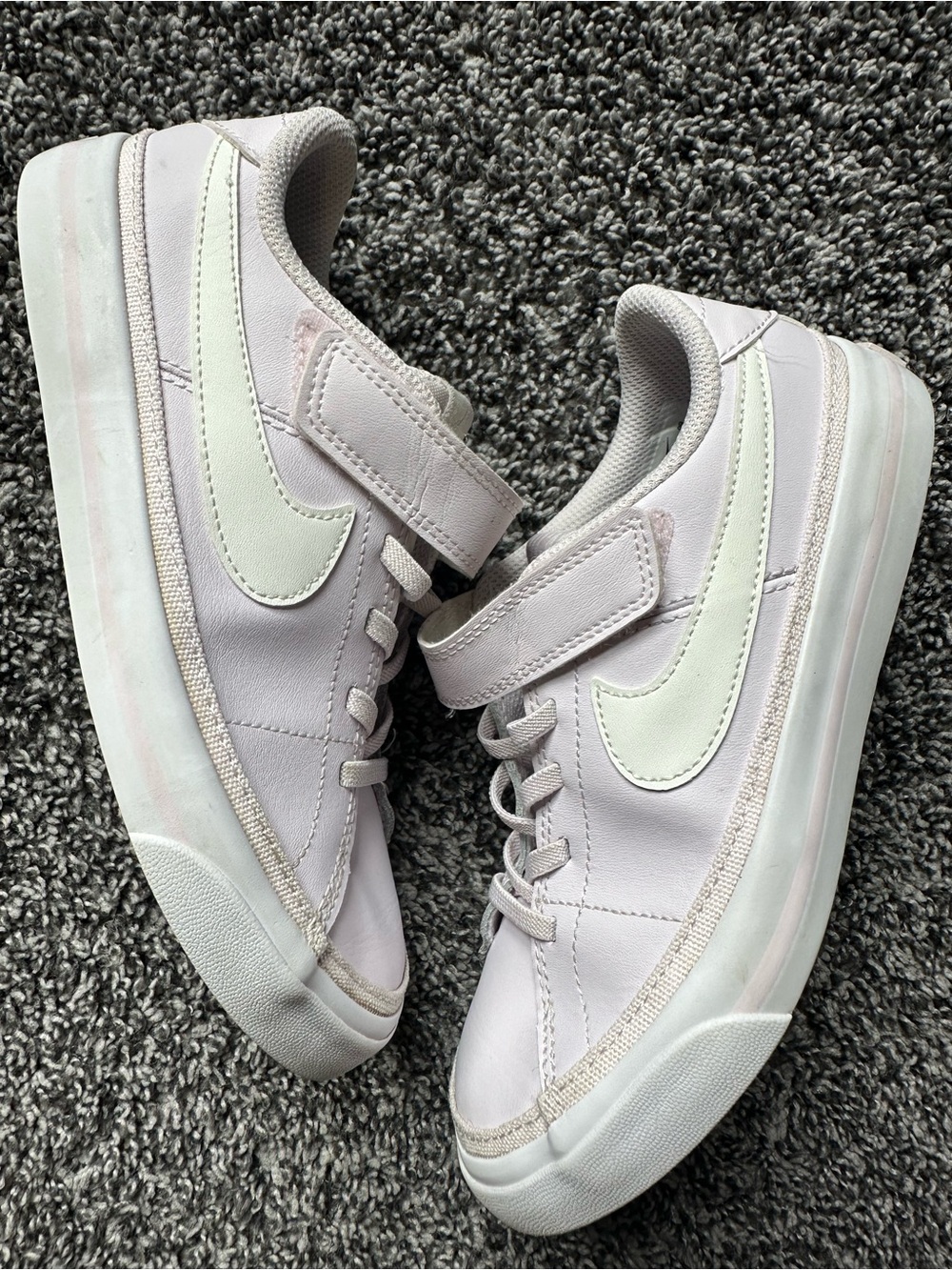 Nike Kids Court Legacy Violet  Low-Top Sneakers with White Swoosh Size 2 Youth
